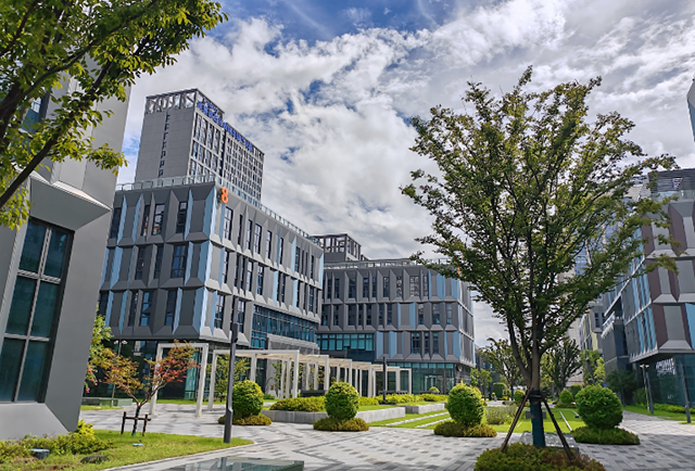 西安工业地产投资新蓝海——新能源产业园区崛起